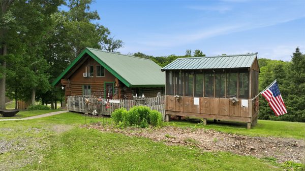 2458 8 1/2 8 3/4 Street Cumberland WI 54829