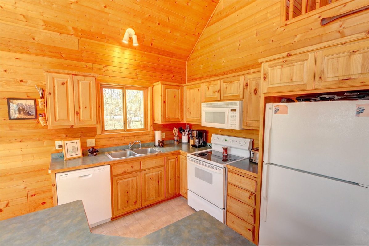 11295W Seagull Lane, Hayward, WI — photo 12