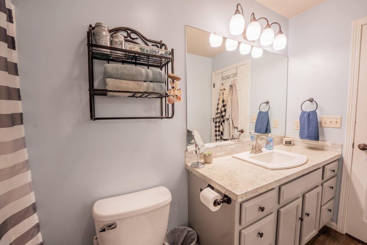 2411 Kenora Parkway, Eau Claire WI 54703 - Residential house for sale - MLS #1606120 - image17