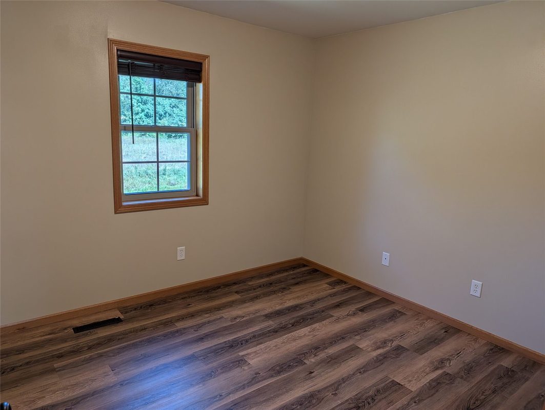 400-402 Main St, Cadott WI 54727 - ResidentialIncome house for sale - MLS #1604817 - image5