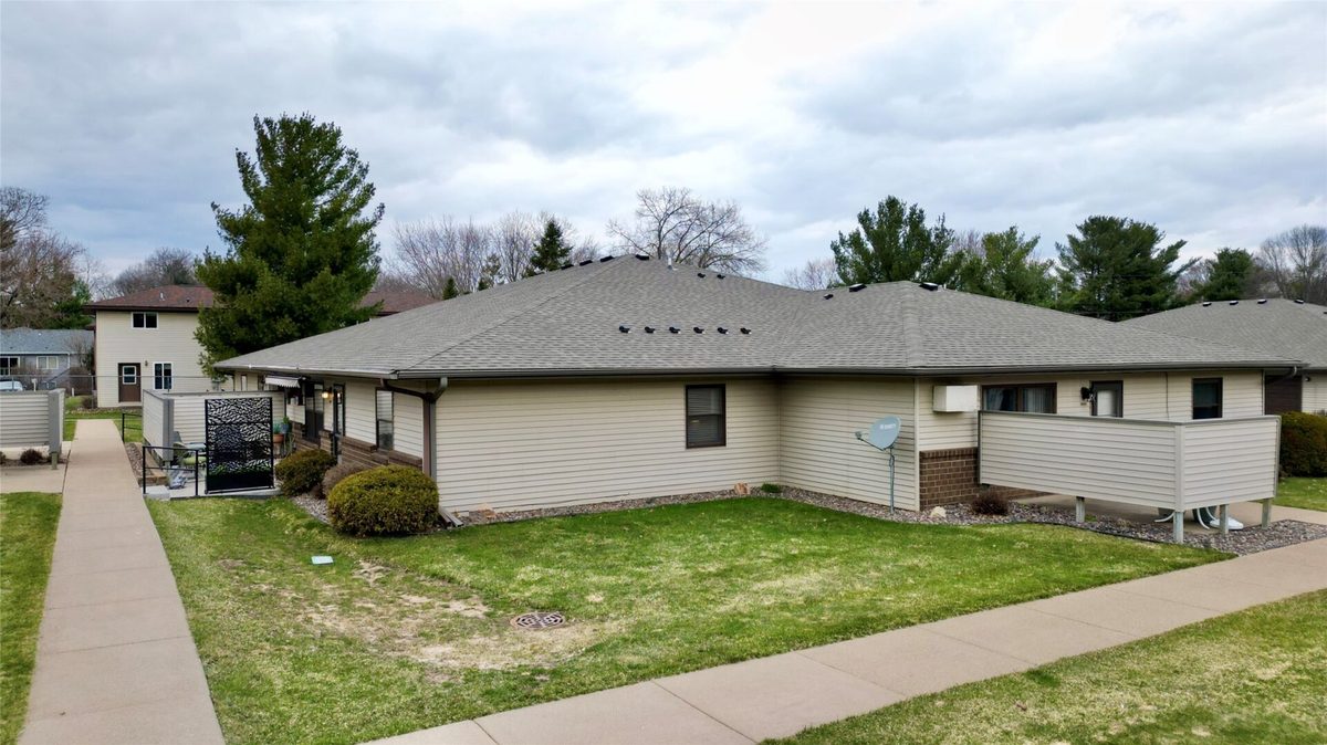 3434 Miller Street Eau Claire WI 54701 — photo 2