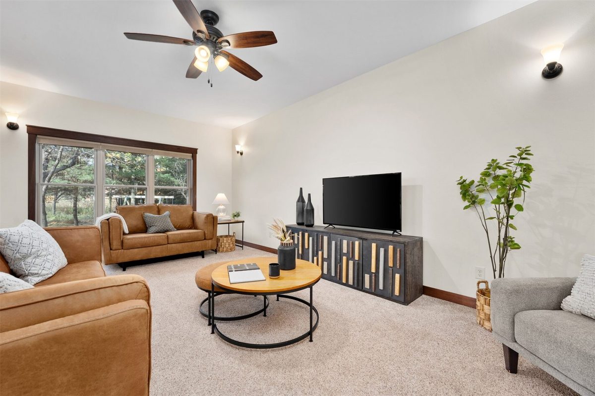 1904 Deblene Lane, Eau Claire WI 54703 - Residential house for sale - MLS #1606176 - image19
