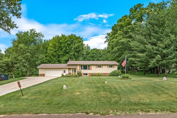S8250 Todd Road, Eau Claire WI 54701 - Residential house for sale - MLS #1602418 - image1