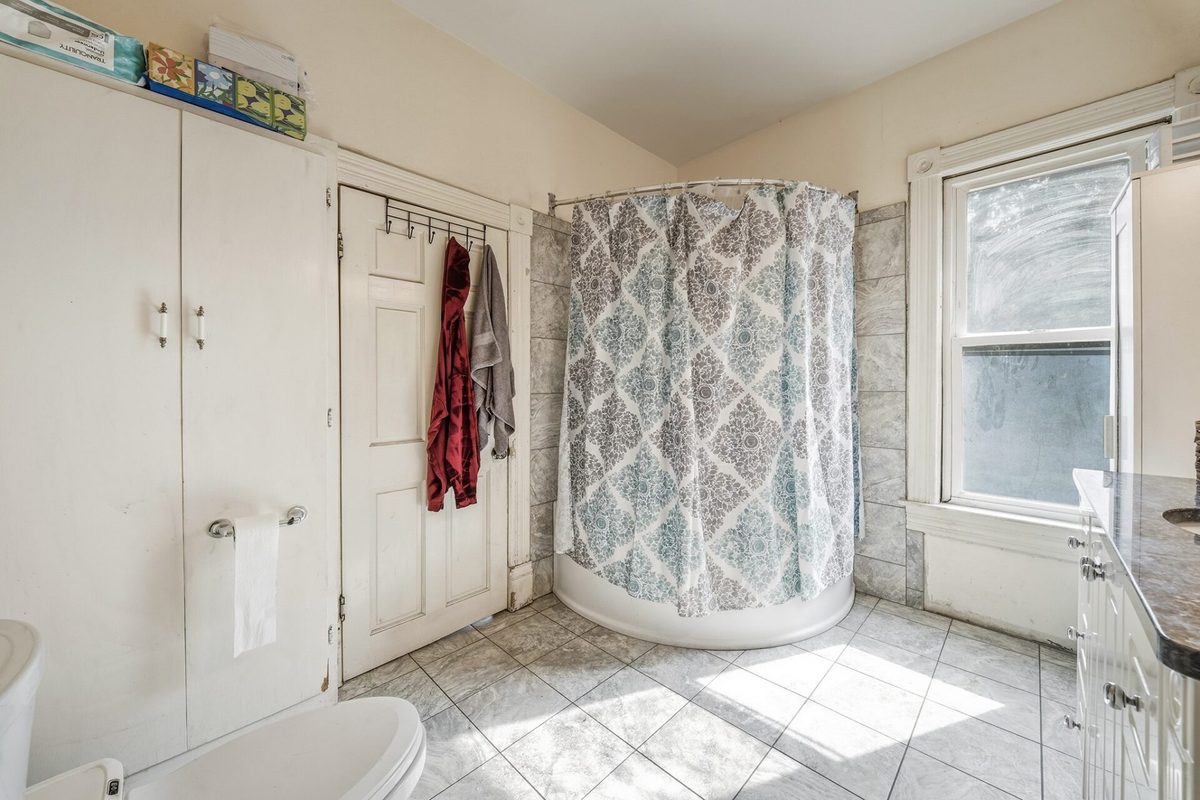 1551 Madison Street, Eau Claire WI 54703 - Residential house for sale - MLS #1604339 - image15