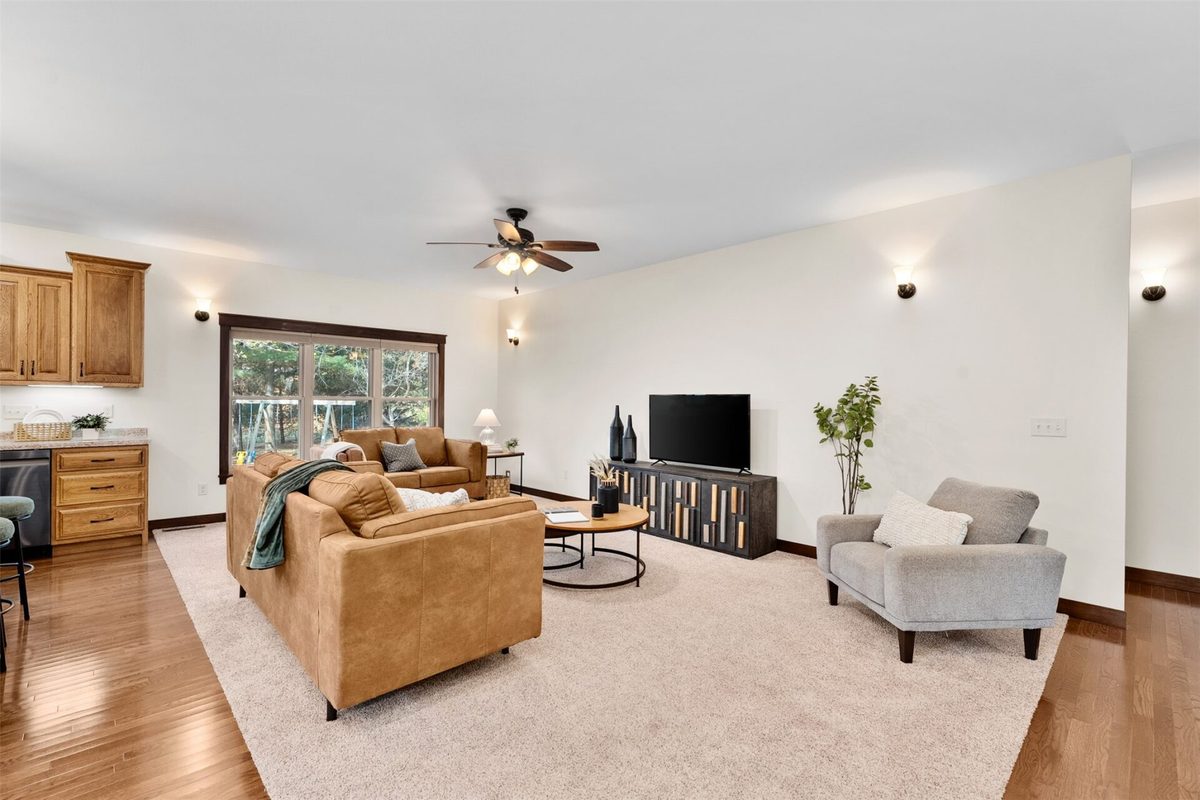 1904 Deblene Lane, Eau Claire WI 54703 - Residential house for sale - MLS #1606176 - image18