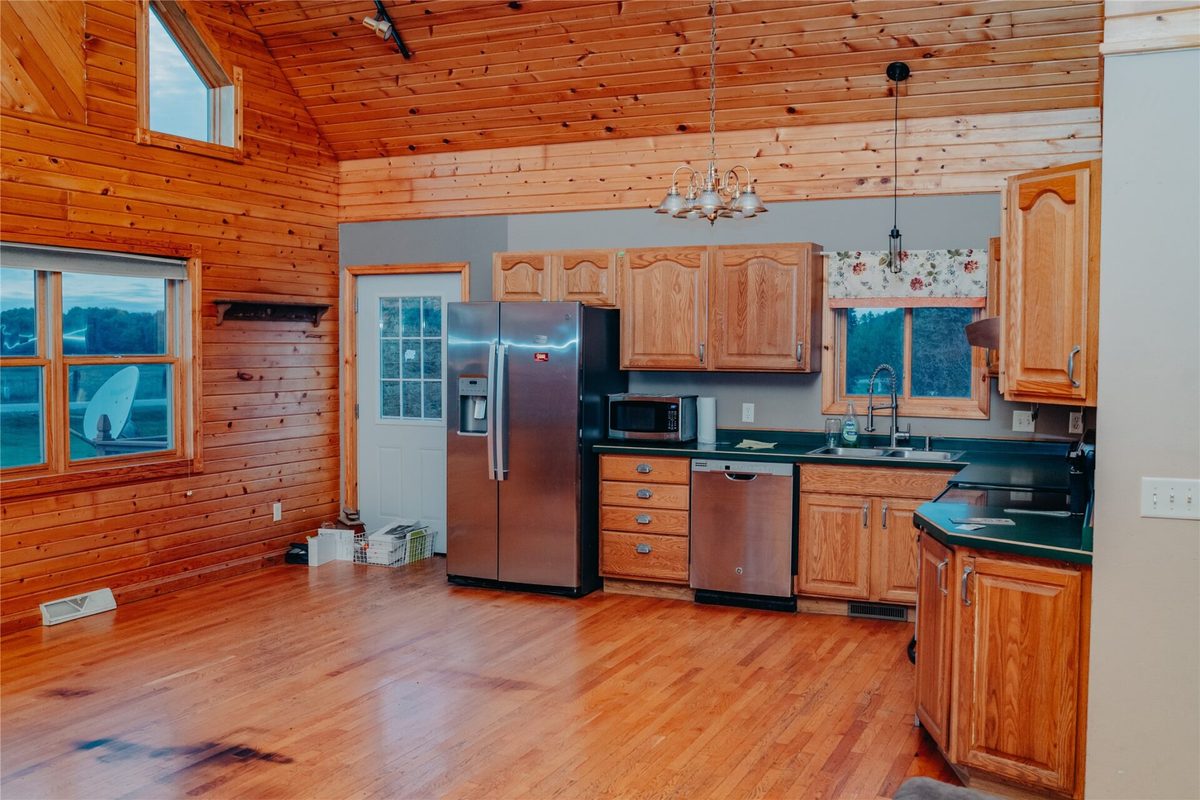 W14782 Crave Road, Fairchild WI 54741 - Residential house for sale - MLS #1605847 - image9