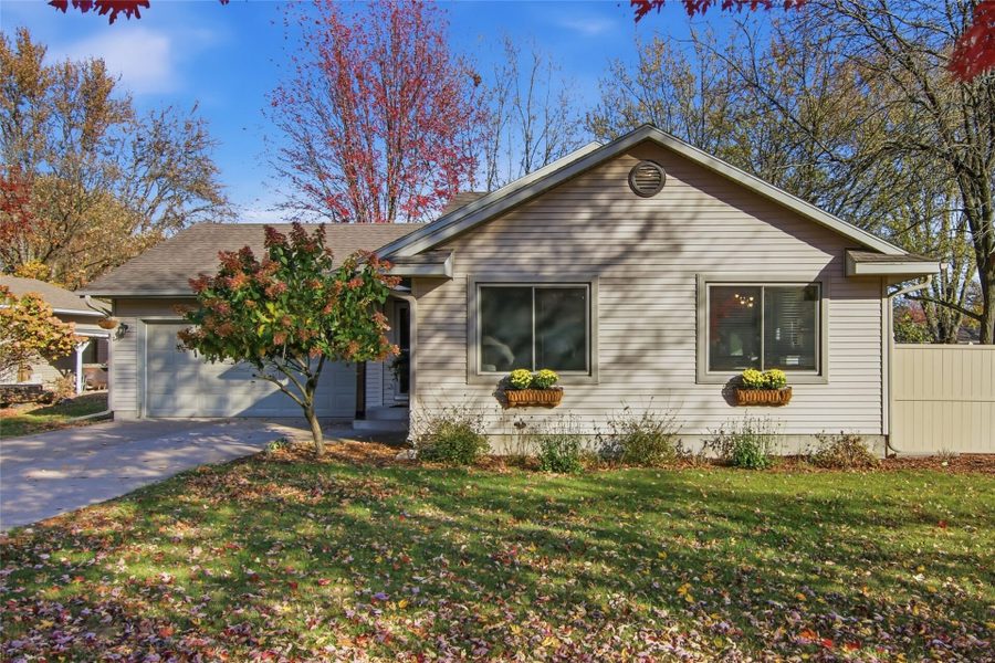 3135 Green View Drive