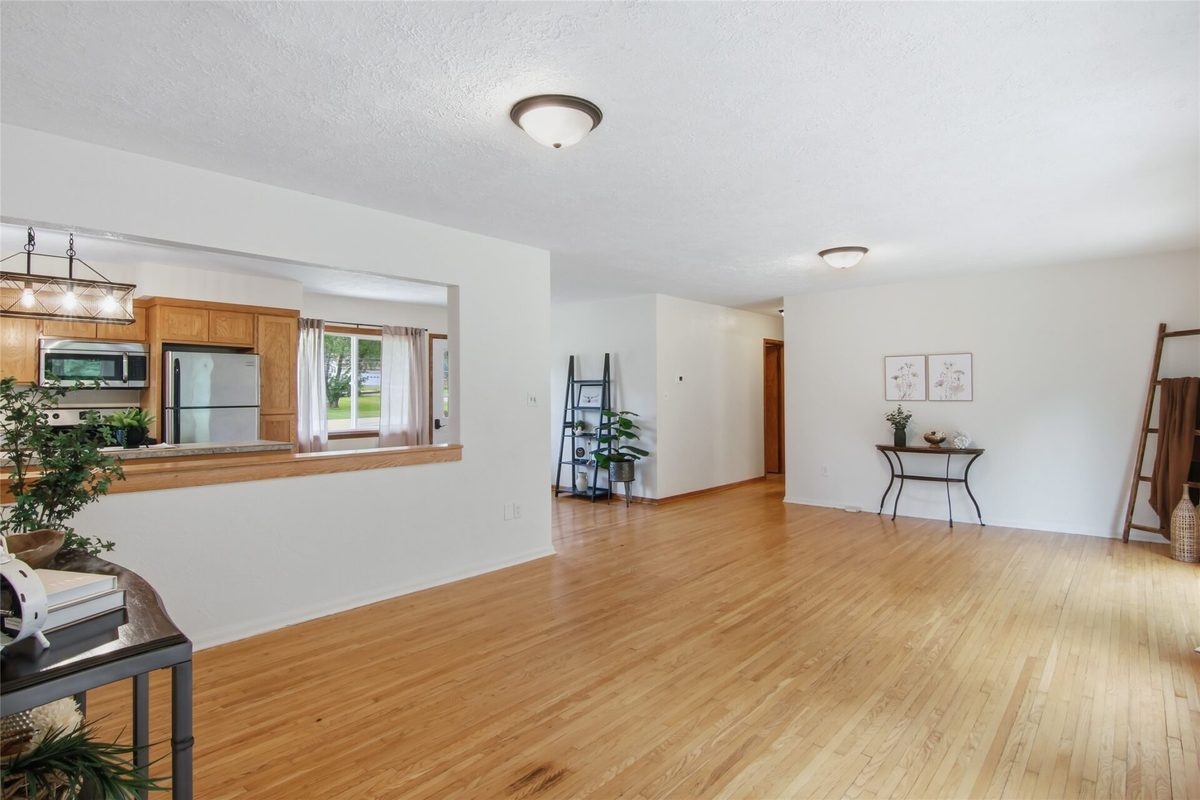 W7377 US Highway 10, Ellsworth WI 54011 - Residential house for sale - MLS #1602049 - image5