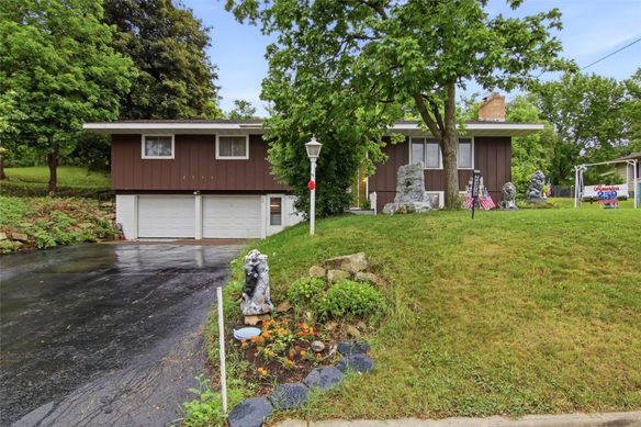 2316 5th Street, Menomonie WI 54751 - Residential house for sale - MLS #1601675 - image1