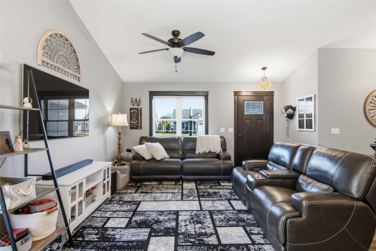 5642 Green Park Drive, Eau Claire WI 54703 - Residential house for sale - MLS #1600373 - image3