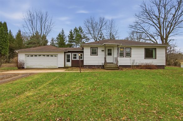 10097 County Highway K  Cadott WI 54727 — photo 1