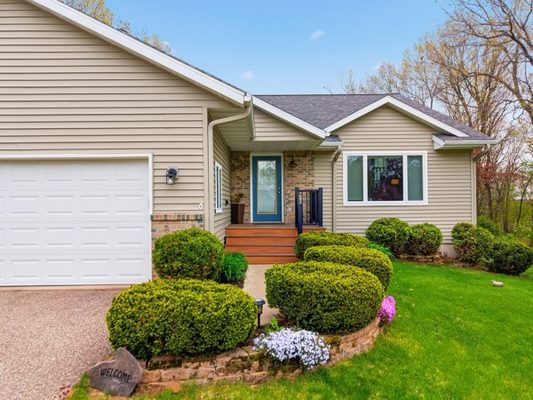 1652 N 950th Street Eau Claire WI 54701