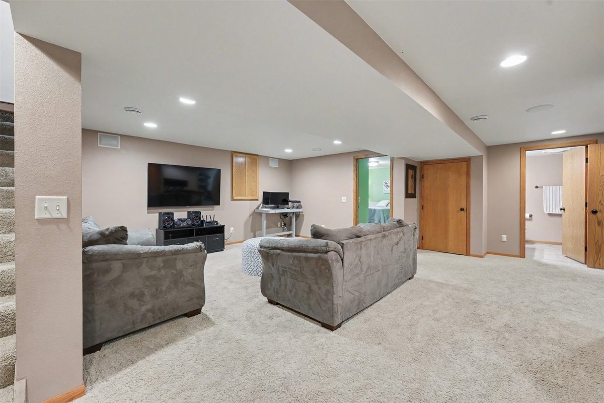 2129 Lexington Boulevard, Eau Claire WI 54701 - Residential house for sale - MLS #1602818 - image19