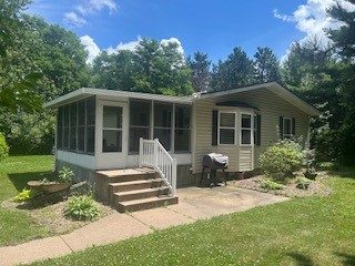 7337 9 Mile Creek Rd, Eau Claire WI 54701 - Residential house for sale - MLS #1603084 - image1