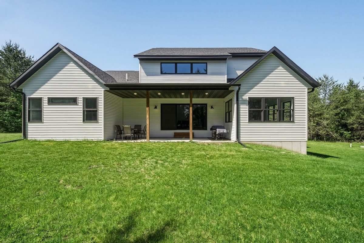 10081 9 Mile Creek Road, Fall Creek WI 54742 - Residential house for sale - MLS #1601601 - image45