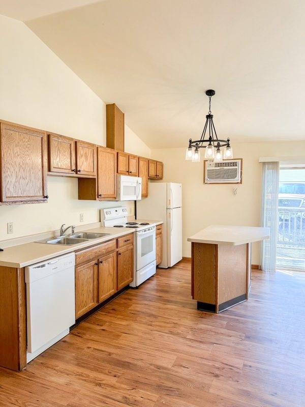 2109 11th Ave, Menomonie WI 54751 - ResidentialLease house for sale - MLS #1605395 - image3