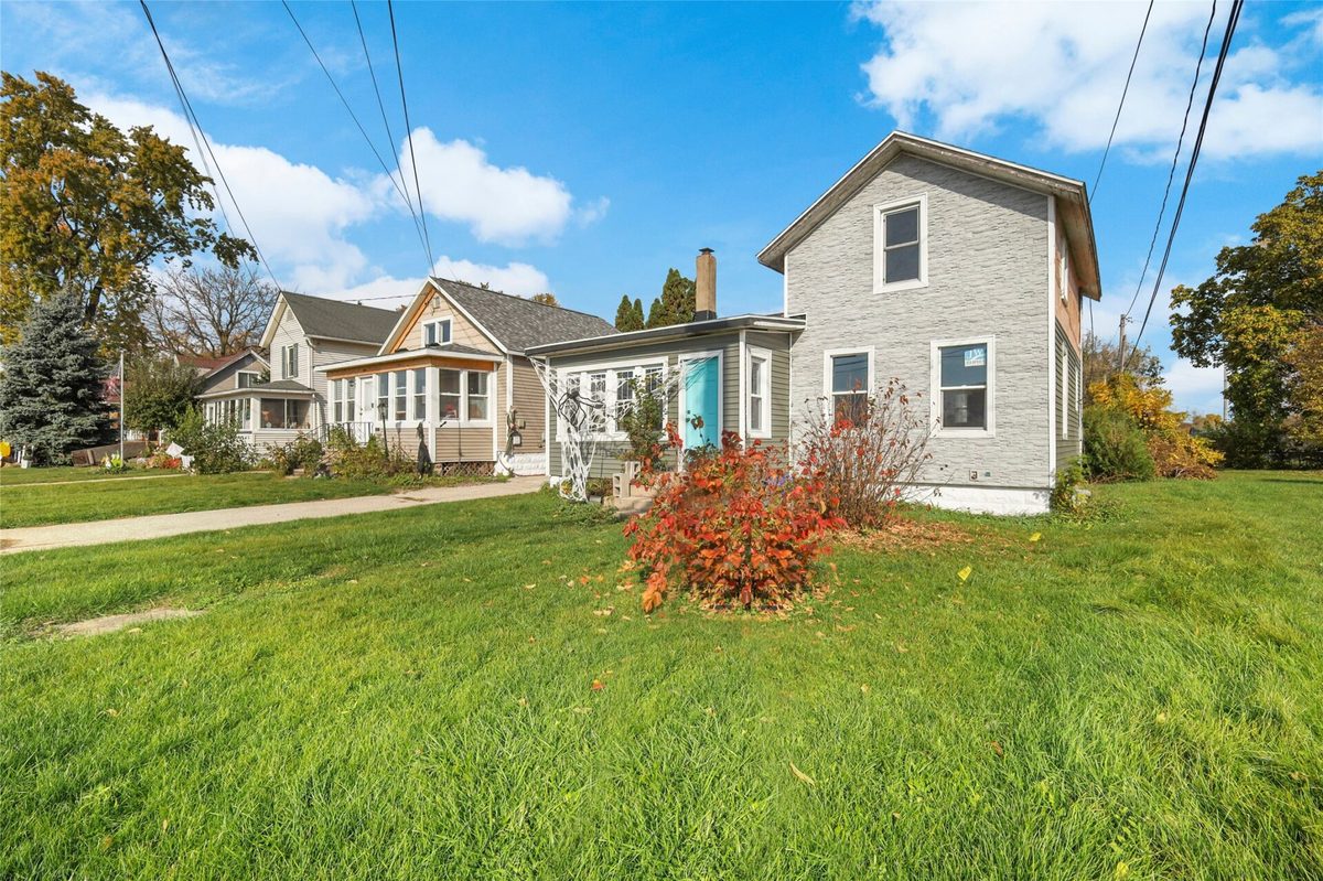 432 Delavan Drive, Janesville WI 53546 - Residential house for sale - MLS #1606285 - image2