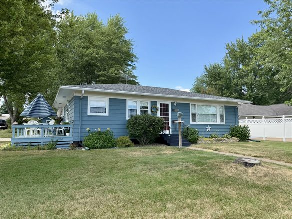 404 Edward Street, Chippewa Falls WI 54729 - Residential house for sale - MLS #1603683 - image1