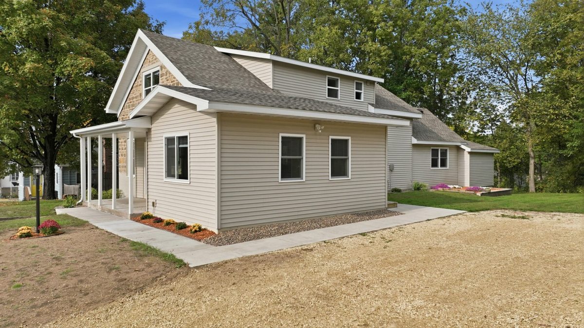 510 1st Ave, Durand WI 54736 - Residential house for sale - MLS #1605703 - image2