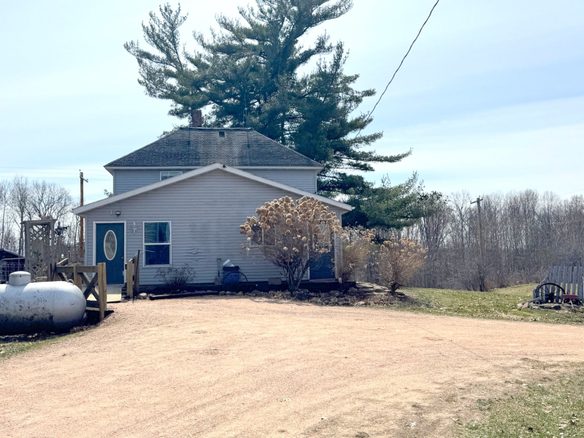 820 14th Avenue Almena WI 54805 — photo 1