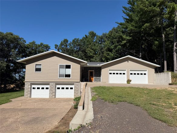 N14181 970th Street, New Auburn WI 54757 - Residential house for sale - MLS #1605011 - image1