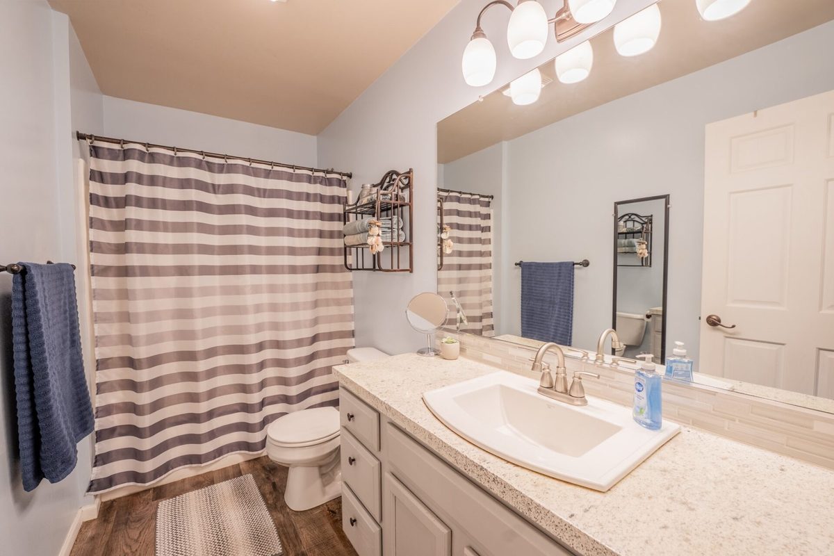 2411 Kenora Parkway, Eau Claire WI 54703 - Residential house for sale - MLS #1606120 - image16