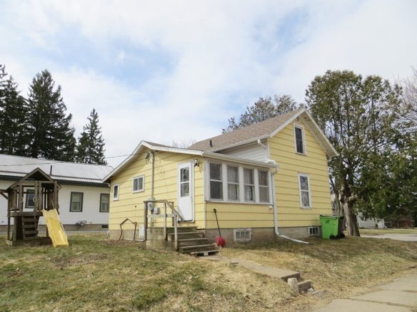 301 Washington Street, Thorp WI 54771 - Residential house for sale - MLS #1598261 - image1