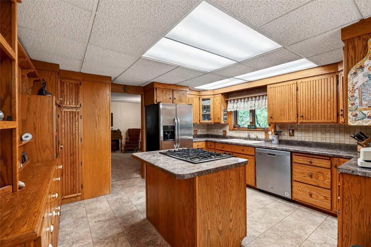 910 First Street, Spooner WI 54801 - Residential house for sale - MLS #1602306 - image15
