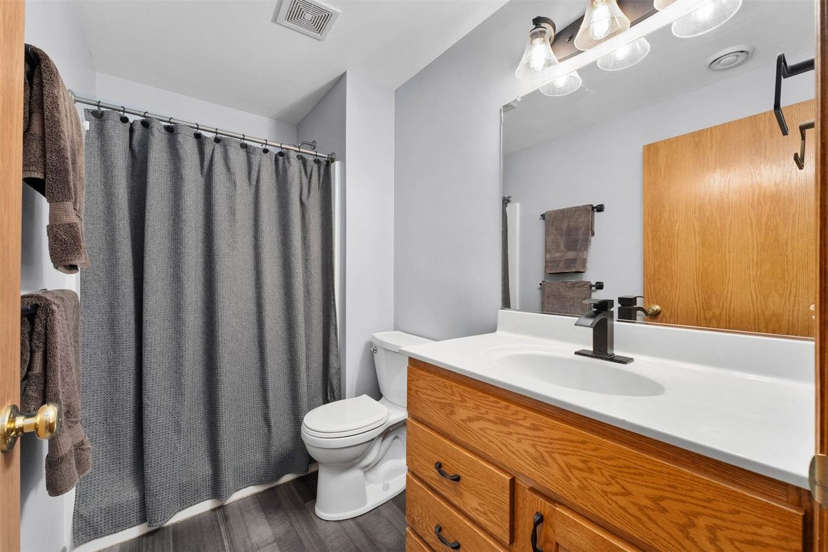 221 La Mans Lane, Eau Claire WI 54703 - Residential house for sale - MLS #1604868 - image31
