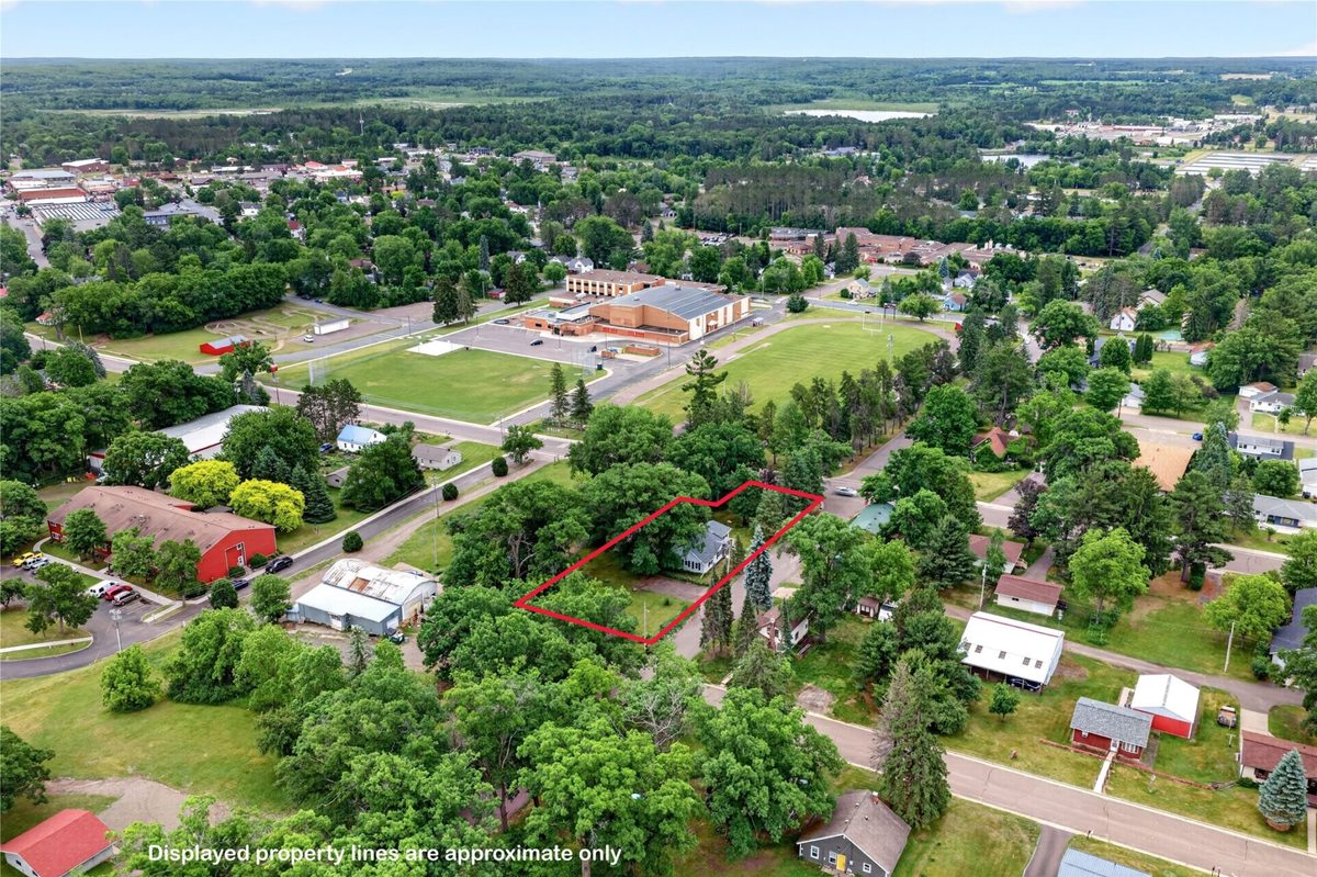 910 First Street, Spooner WI 54801 - Residential house for sale - MLS #1602306 - image46