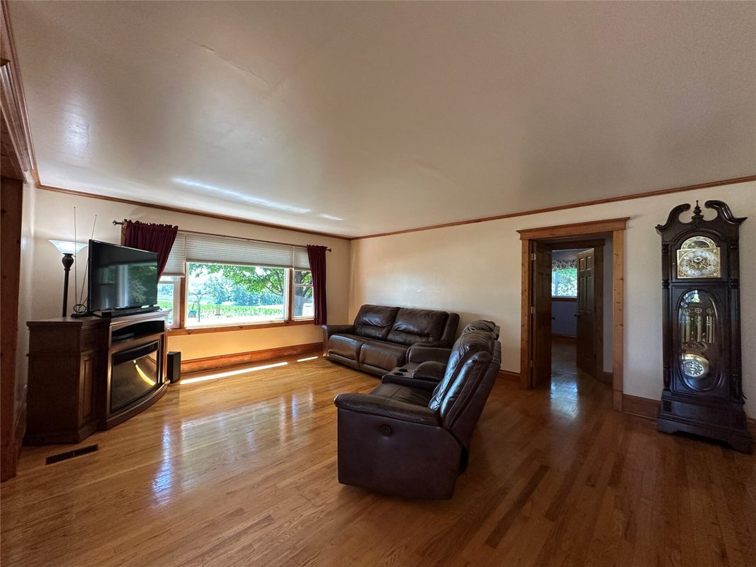 E910 Cedar Road, Eau Claire WI 54701 - Residential house for sale - MLS #1603236 - image7