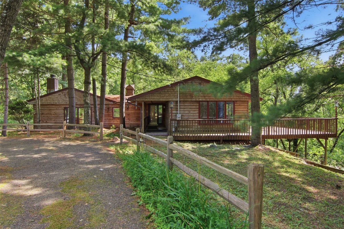 3153 Deerfield Road, Eau Claire WI 54701 - Residential house for sale - MLS #1603599 - image2