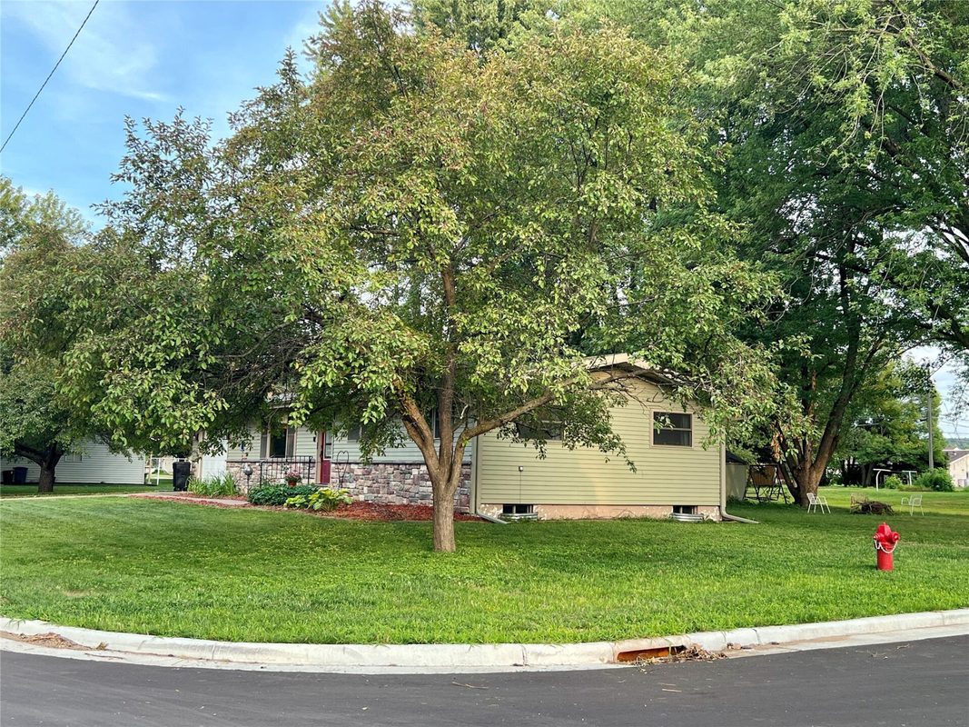 302 4th Avenue, Colfax WI 54730 - Residential house for sale - MLS #1599105 - image2