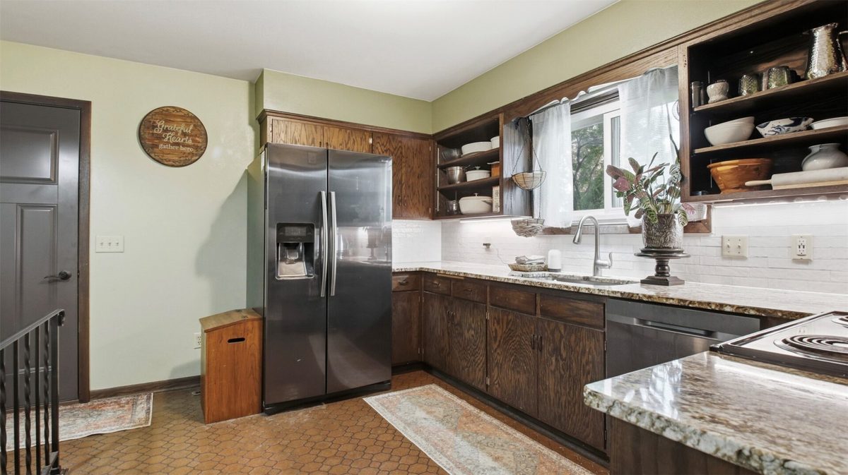 1819 Grandview Drive, Eau Claire WI 54703 - Residential house for sale - MLS #1603992 - image4