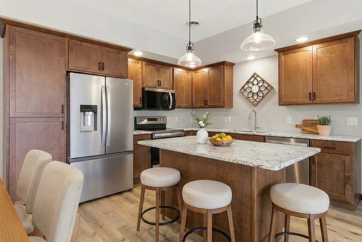 1323 Carpenter Avenue, Eau Claire WI 54703 - Residential house for sale - MLS #1604095 - image2