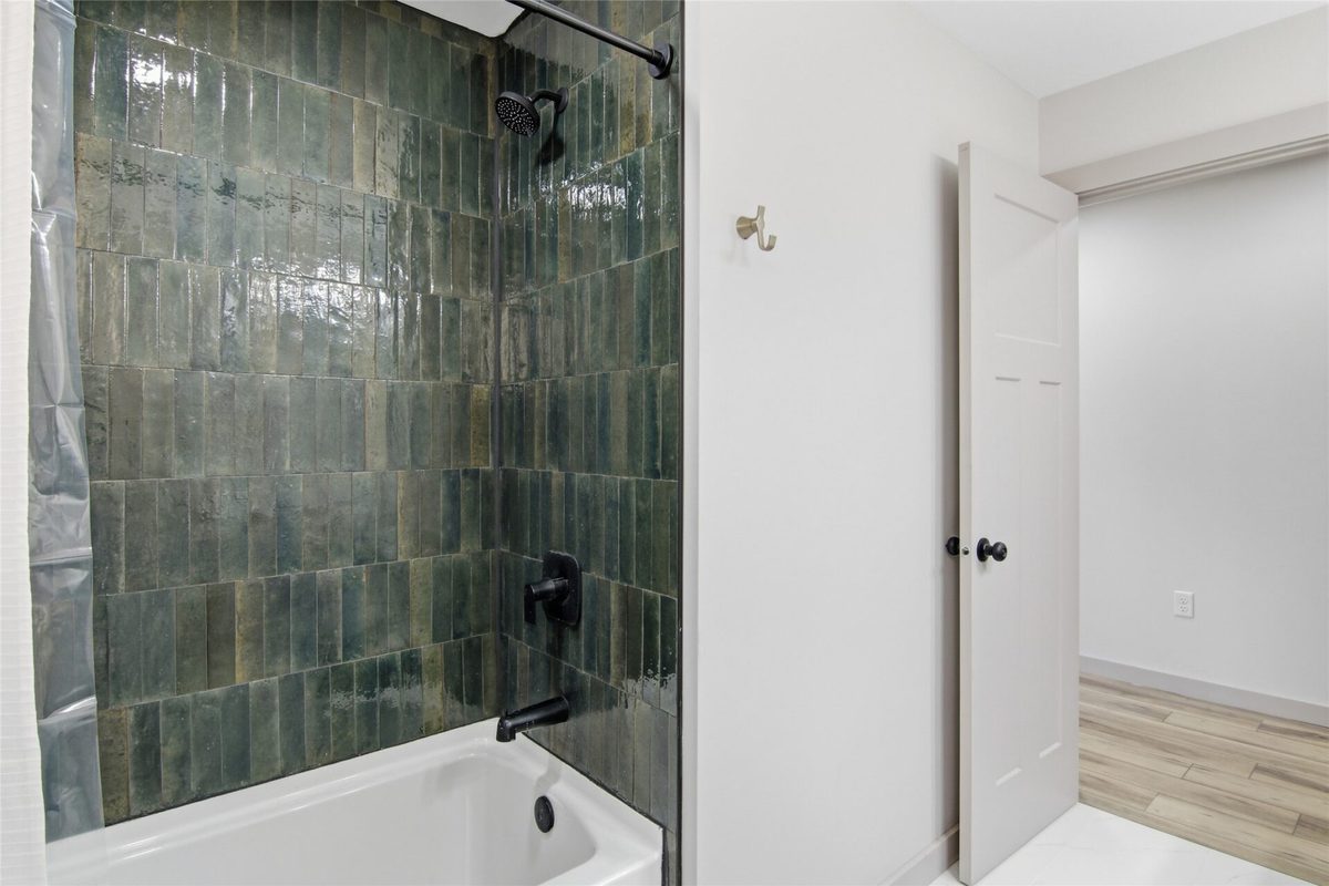 2210 Vine Street, Eau Claire WI 54703 - Residential house for sale - MLS #1600958 - image22