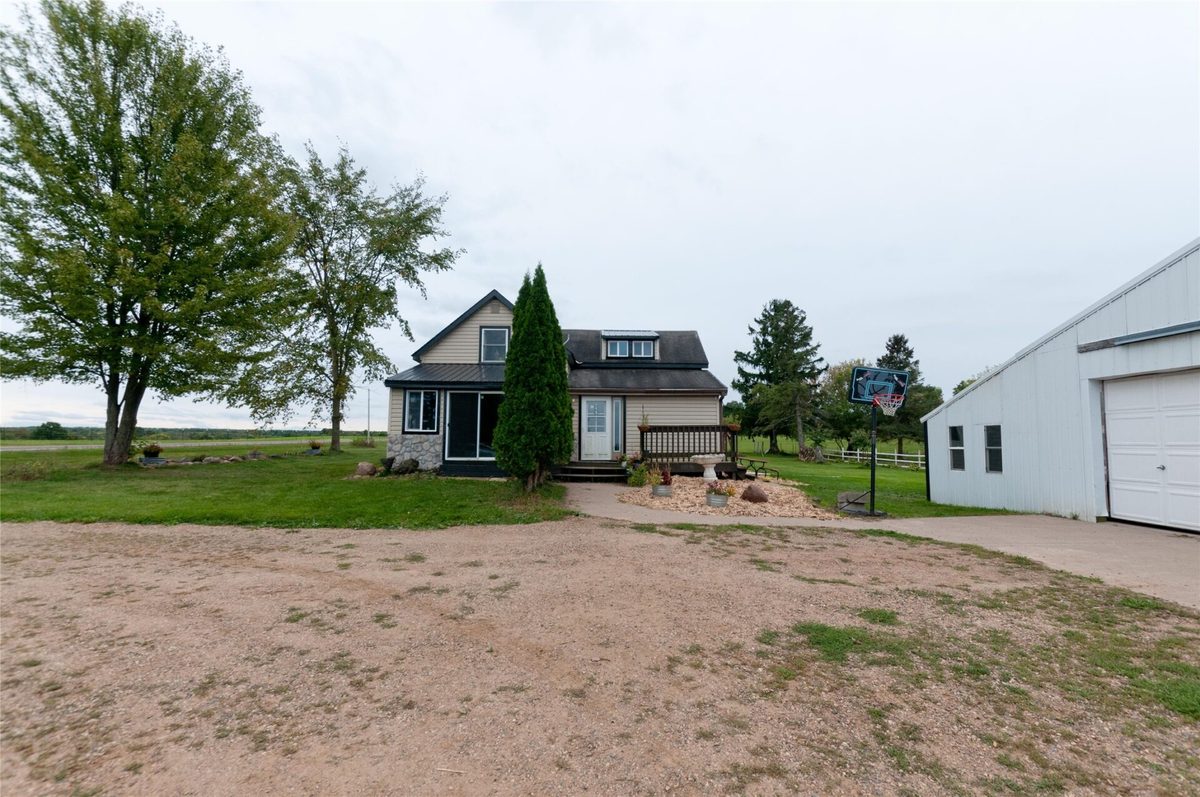 986 9th Street, Barron WI 54812 - Farm house for sale - MLS #1605580 - image2