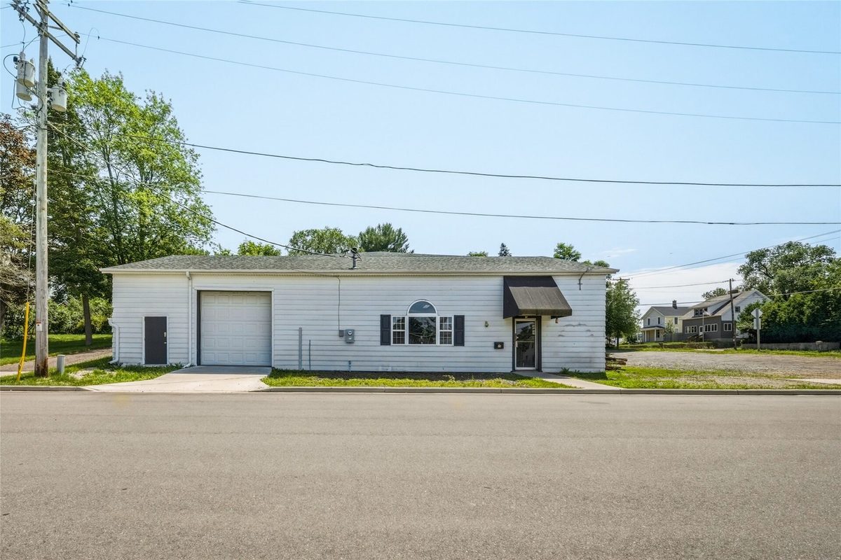 15 Walnut Street, Chippewa Falls WI 54729 - CommercialSale house for sale - MLS #1602842 - image6