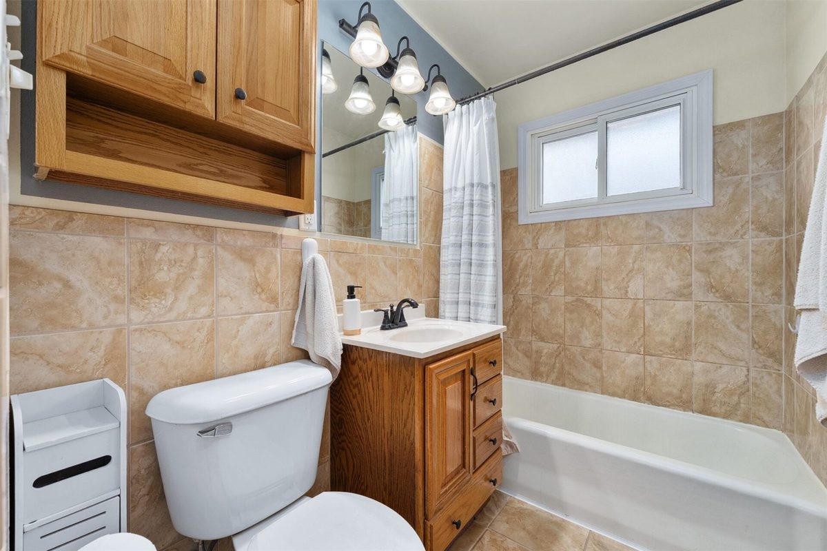 2129 Lexington Boulevard, Eau Claire WI 54701 - Residential house for sale - MLS #1602818 - image16