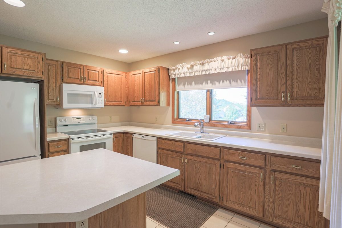 1825 Golf View Drive, River Falls WI 54022 - Residential house for sale - MLS #1601755 - image5