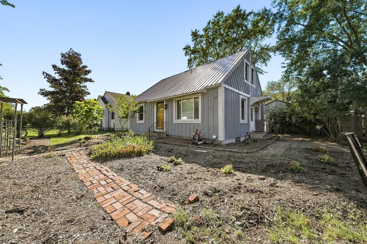 1132 Pershing Street, Eau Claire WI 54703 - Residential house for sale - MLS #1605170 - image3