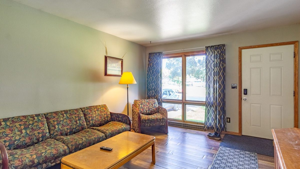 2918-20 Leslie Lane, Eau Claire WI 54703 - ResidentialIncome house for sale - MLS #1601775 - image4