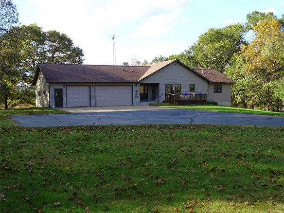 W2089 Spring Creek Road, Durand WI 54736 - Residential house for sale - MLS #1605780 - image1