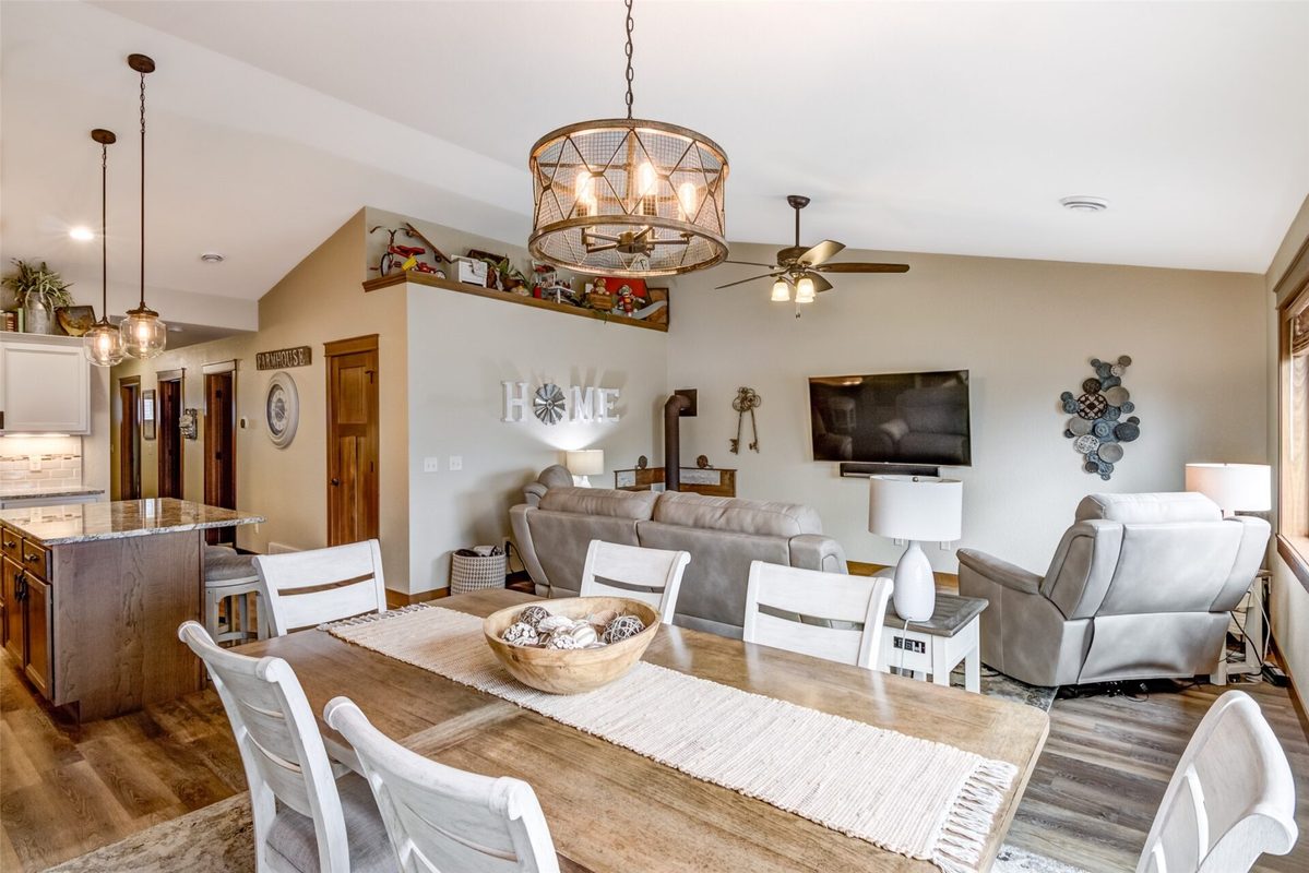5609 Green Park Drive, Eau Claire, WI — photo 11