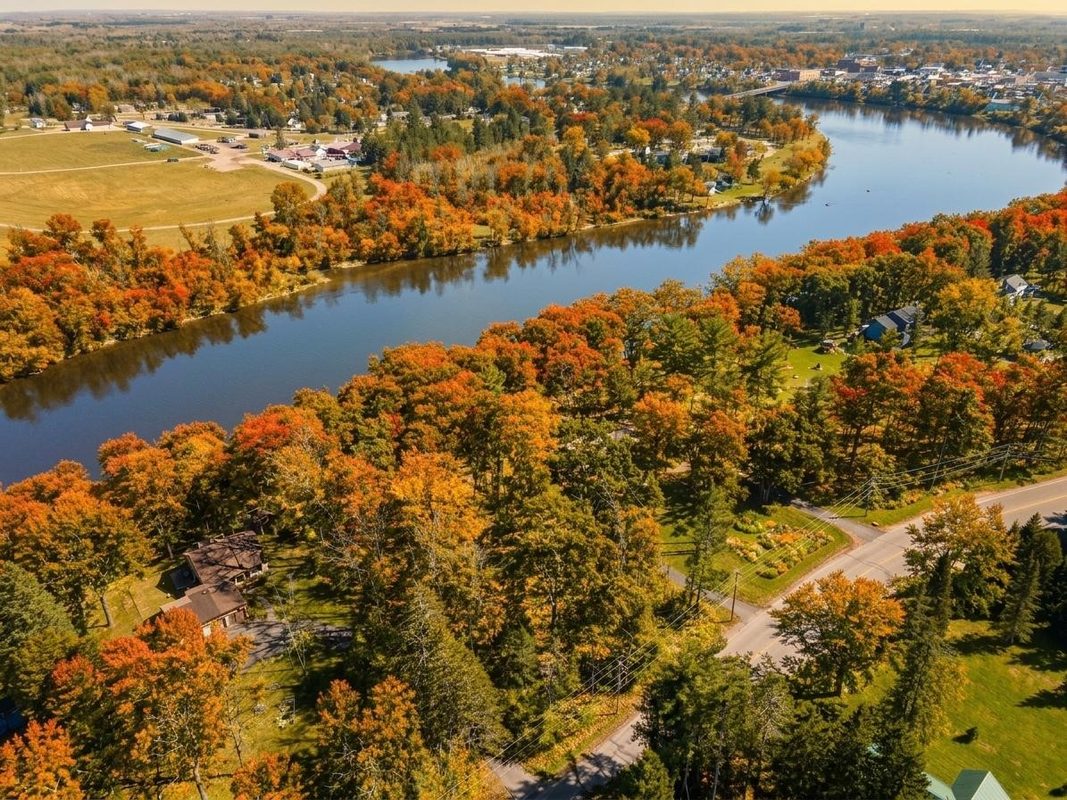 1011 5th Street, Ladysmith WI 54848 - Land house for sale - MLS #1598875 - image4
