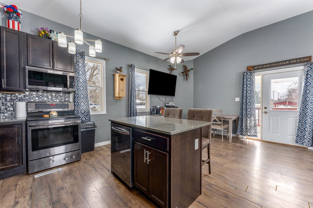 311 Water Street, Augusta, WI