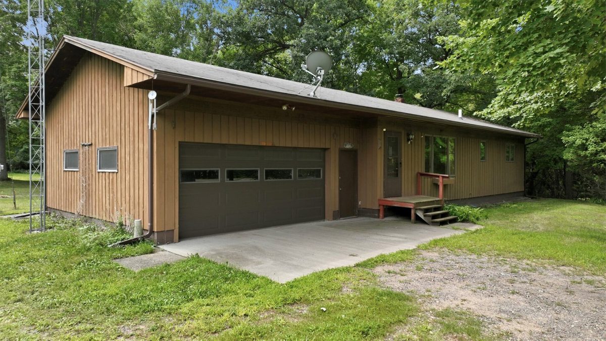 W16275 County Road D, Chetek WI 54728 - Residential house for sale - MLS #1604383 - image2