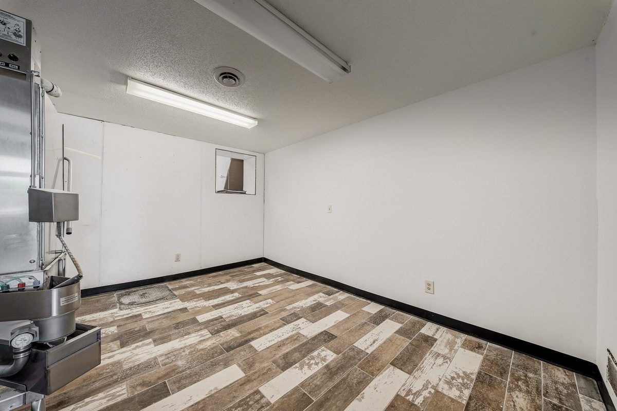 15 Walnut Street, Chippewa Falls WI 54729 - CommercialSale house for sale - MLS #1602842 - image16