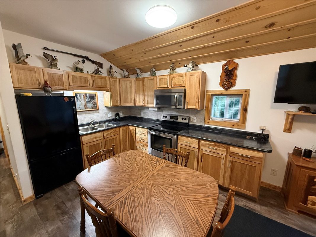 W8560 Oak Ridge Road, Black River Falls WI 54615 - Land house for sale - MLS #1604376 - image9