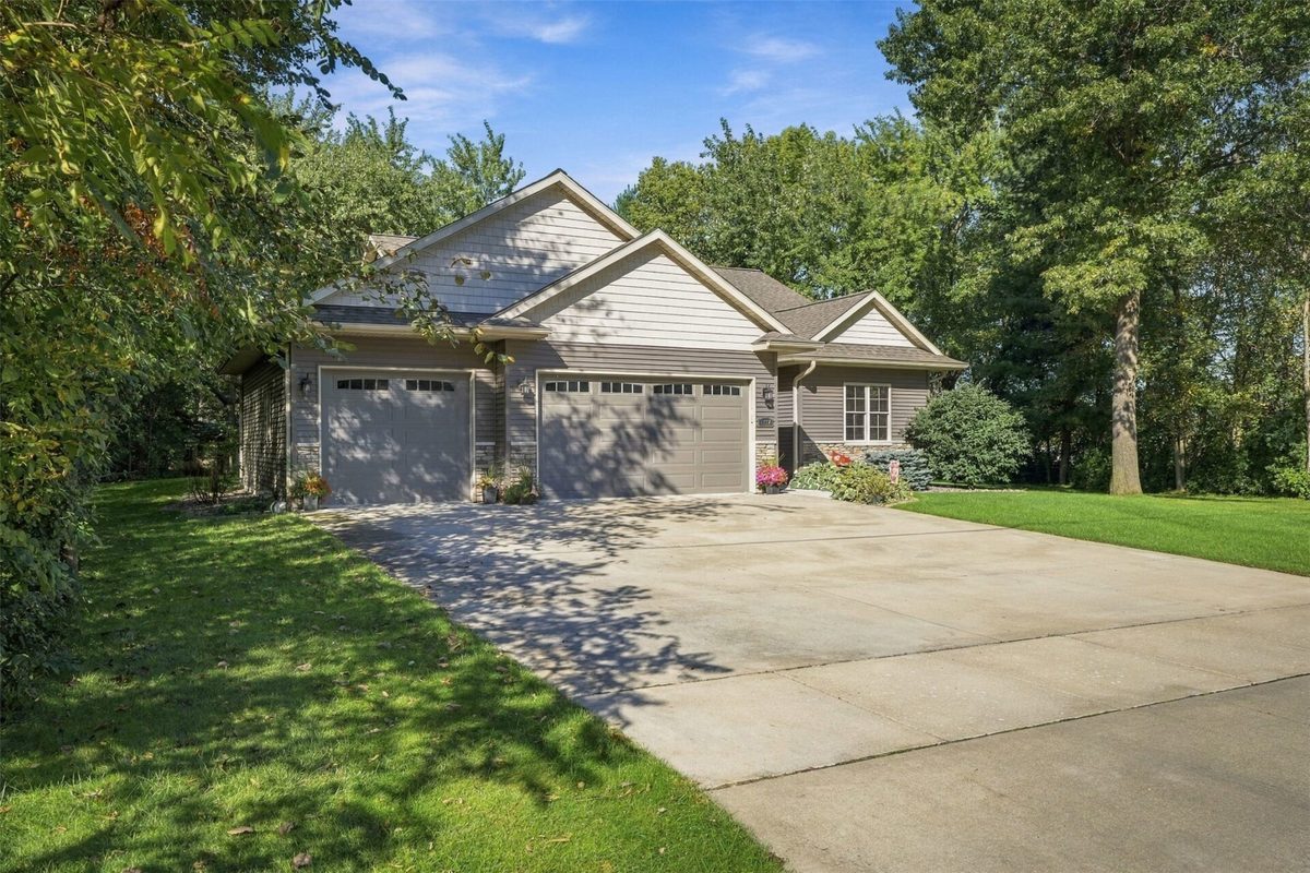1904 Deblene Lane, Eau Claire WI 54703 - Residential house for sale - MLS #1606176 - image2